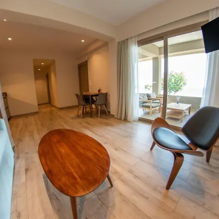 Ξενοδοχείο με διαμερίσματα Kaiser Luxury