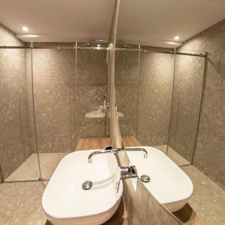 Kaiser Luxury Lejlighedshotel Achílleion