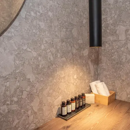 Kaiser Luxury Lejlighedshotel 4*