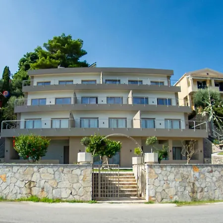 Kaiser Luxury Aparthotel *