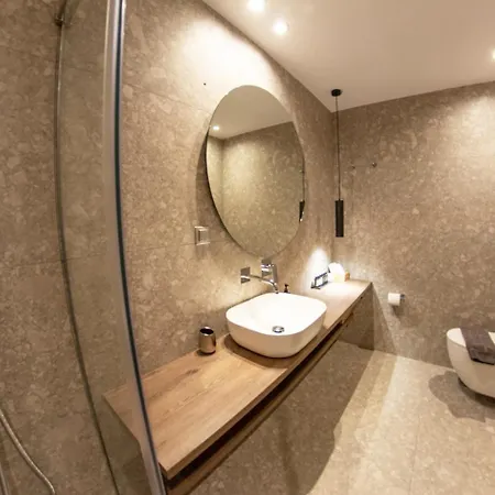 Kaiser Luxury Achilleion
