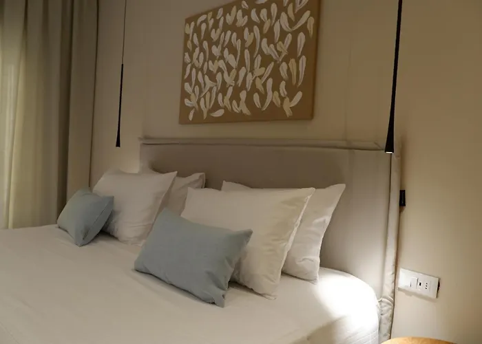 Kaiser Luxury Aparthotel 4*