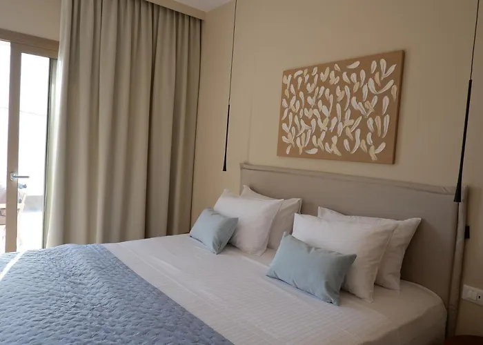 Kaiser Luxury Aparthotel 4*