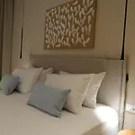 Kaiser Luxury Aparthotel 4*