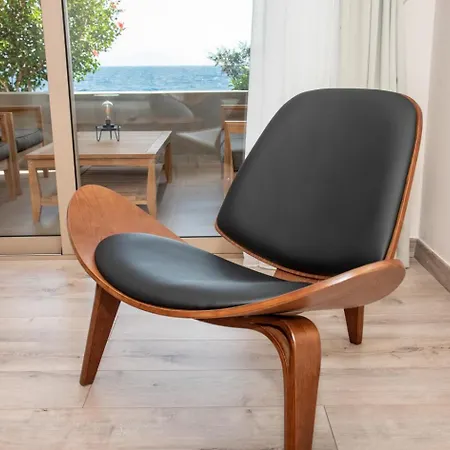 Kaiser Luxury Lägenhetshotell Achílleion